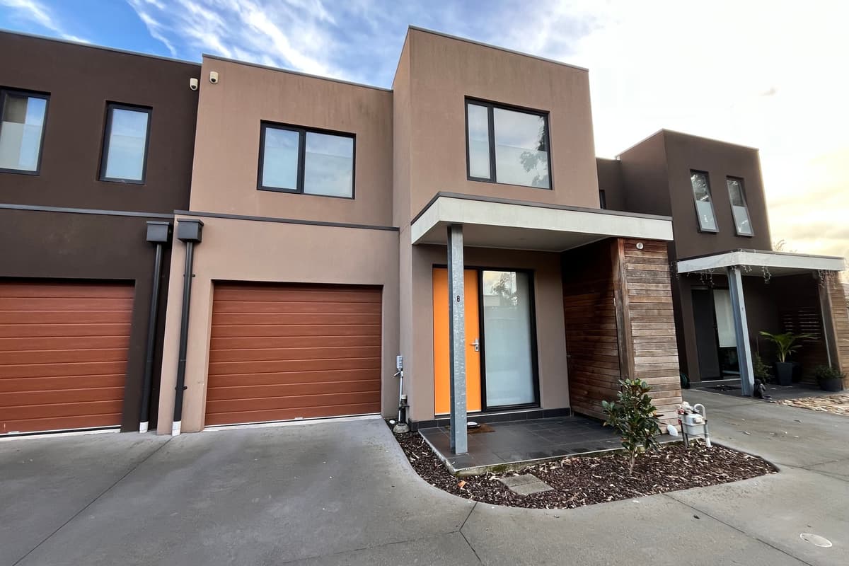 8 Aura Place Epping VIC 3076